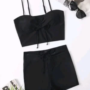 Maillot gainant avec short 2 pièces noir satin