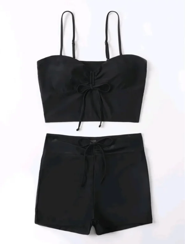 Maillot de bain 2 pièces avec short noir à cordon – photo 3